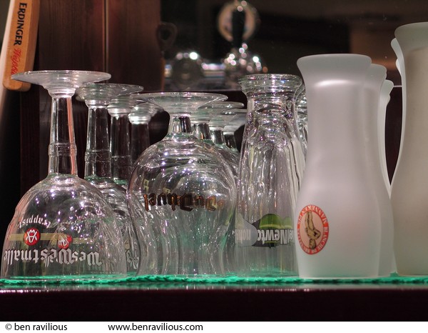 Glass rack at the Criterion pub: Millstone Lane, Leicester, 08 March 2004