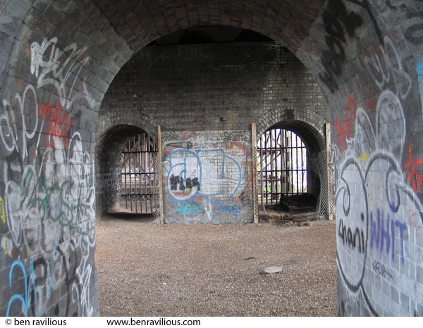 Graffiti under Upperton Road bridge: Upperton Road, Leicester, 20 March 2004