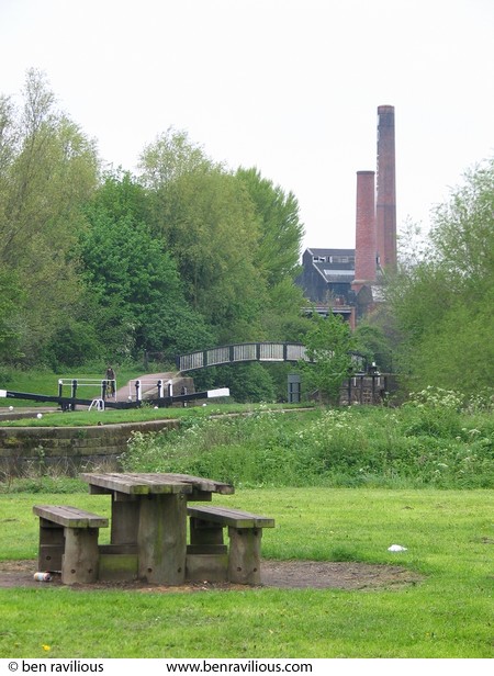 Grand Union Canal & River Soar meet: Abbey Meadows, Leicester, 01 May 2004
