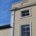 Stucco(?) detail on georgian-style house, Upper King Street, Leicester, 03 May 2004