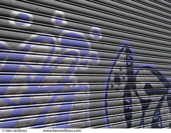 graffiti: Marble Street, Leicester, 15 May 2004