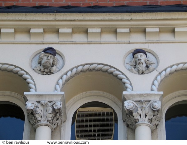 Top hat terrace: London Road, Leicester, 23 May 2004