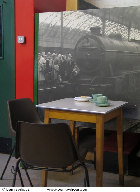 caf� table at Abbey Pumping Station: Corporation Road, Leicester, 27 June 2004