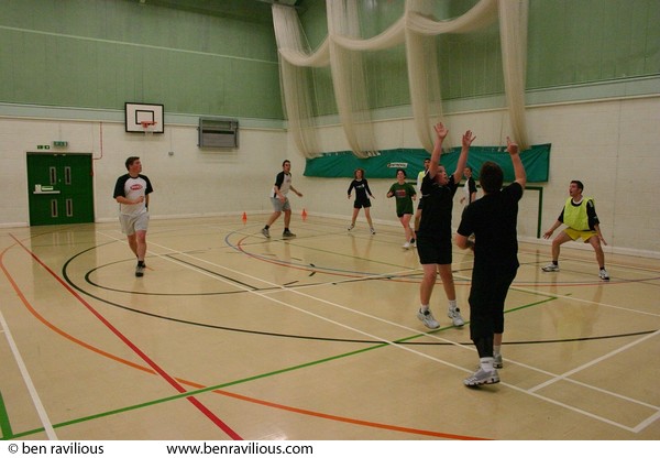 Spot the frisbee - ruth throws a hammer: Upperton Road, Leicester, 27 September 2004