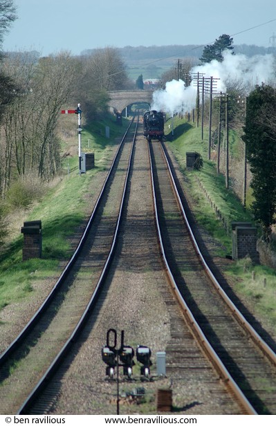 Steam locomotive on the Great Central Railway: Quorn & Woodhouse Station, Leicestershire, 10 April 2005