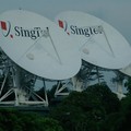 SingTel satellite dishes, Bukit Timah, Singapore, 08 June 2005
