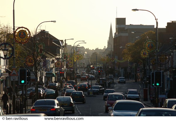 Traffic on the 'Golden Mile': Belgrave Road, Leicester, 13 November 2005