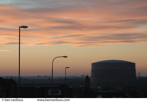 Gasometer: Putney Road, Leicester, 11 December 2005