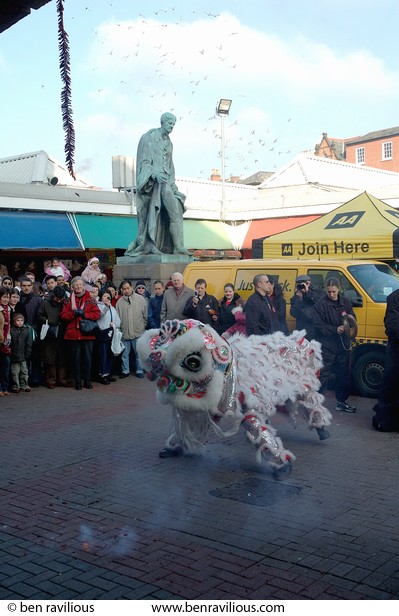 Chinese lion dance: Chinese New Year 2006, Market Place, Leicester, 28 January 2006