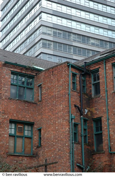 Thames Tower and factory building: Royal East Street, Leicester, 19 March 2006
