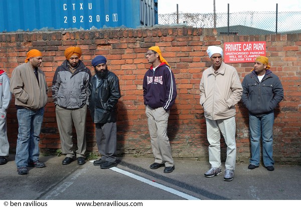 Waiting for Vaisakhi procession: Holy Bones, Leicester, 09 April 2006