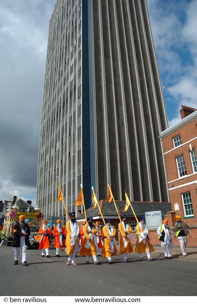 Vaisakhi parade: Humberstone Road, Leicester, 09 April 2006
