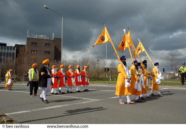 Vaisakhi parade: Humberstone Road, Leicester, 09 April 2006