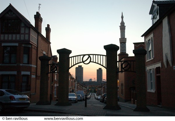 Terraced street, sunset: Berners Street, Spinney Hills, Highfields, Leicester, 10 September 2006