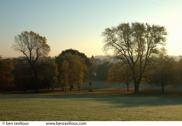 Park at dawn: Spinney Hill Park, Leicester, 04 November 2006