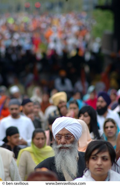 Sikh man at Vaisakhi parade: Vaisakhi Parade 2007, Humberstone Road, Leicester, 22 April 2007