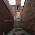 Abandoned alleyway, York Road, Leicester, 22 July 2007